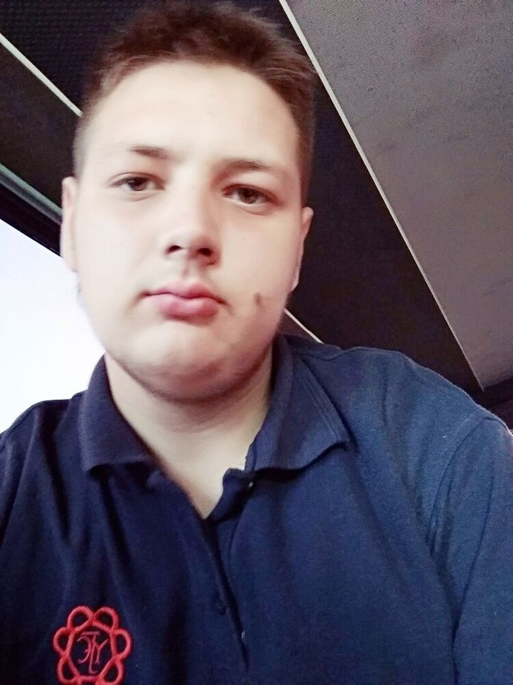  ,   Adrian, 27 ,   ,   , c 