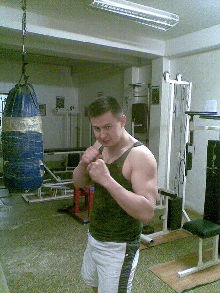  8387566  Surik, 39 ,    