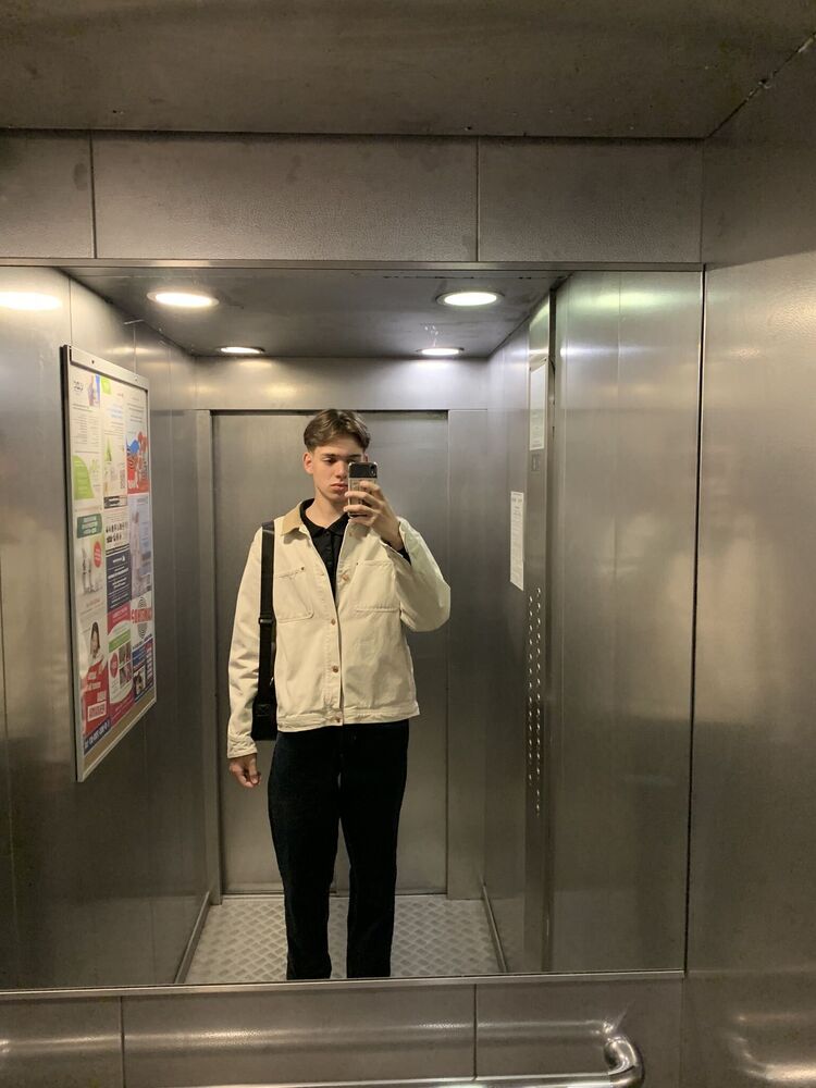  35589556  , 20 ,    -