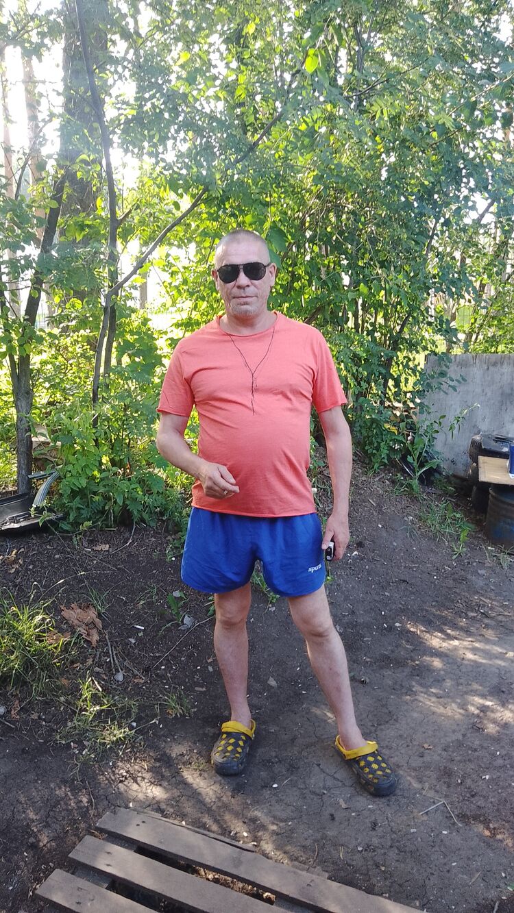  45987556  Vadim, 44 ,    