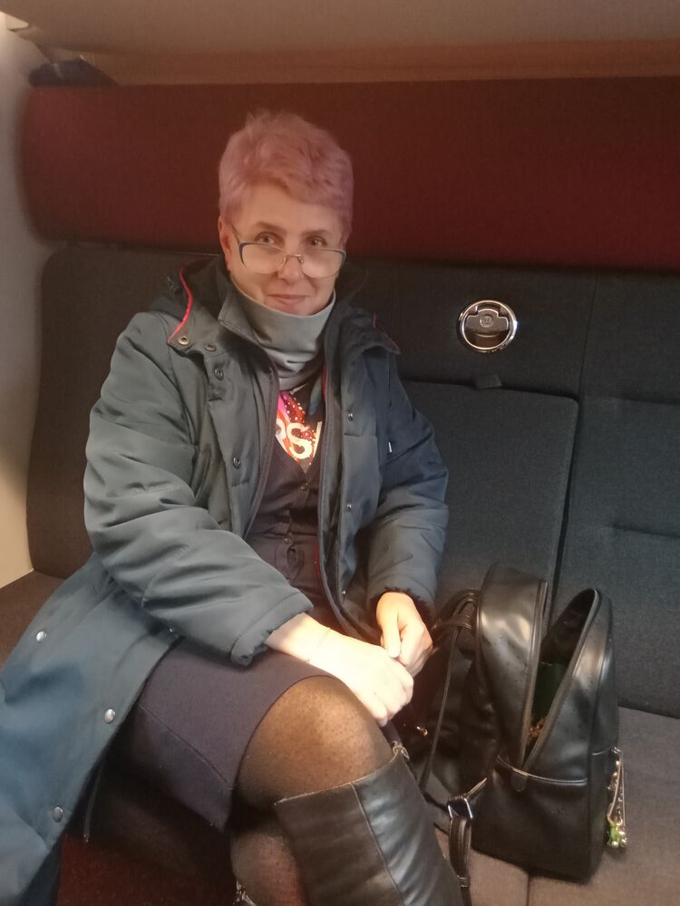  40105956  Galina, 53 ,    --