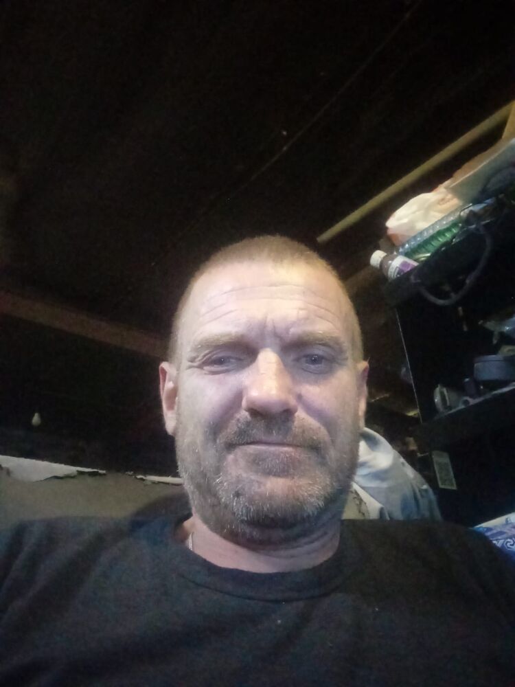  53517586  Toli, 51 ,    