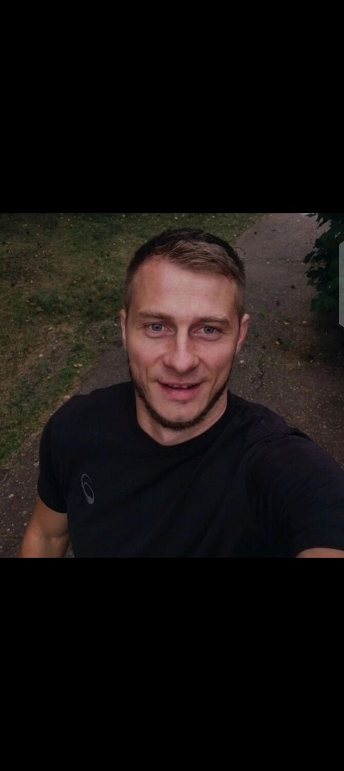  ,   Konstantin, 36 ,   ,   