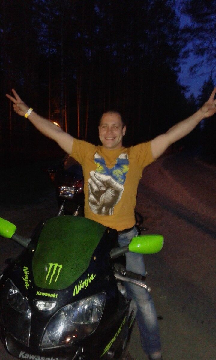  11645906  Zaur, 38 ,    