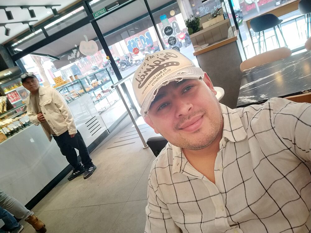  47361636  Donny lozano, 33 ,    Barcelona