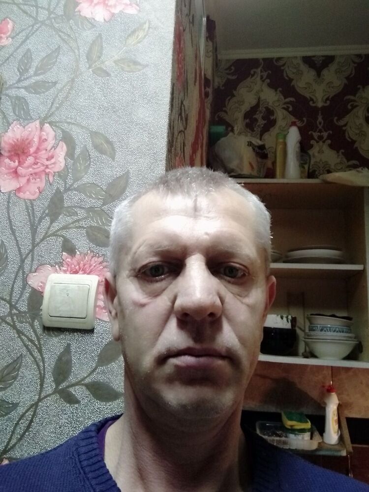  ,   Mihail, 55 ,   c 