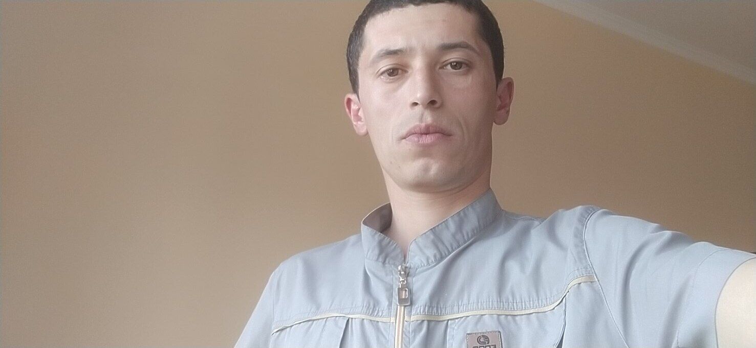  33790126  Nuri, 33 ,    