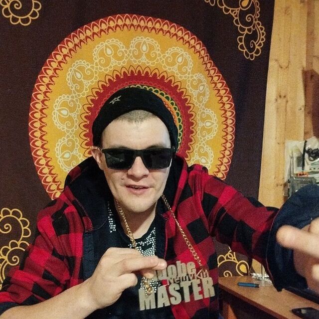  50702116  Alex, 34 ,    