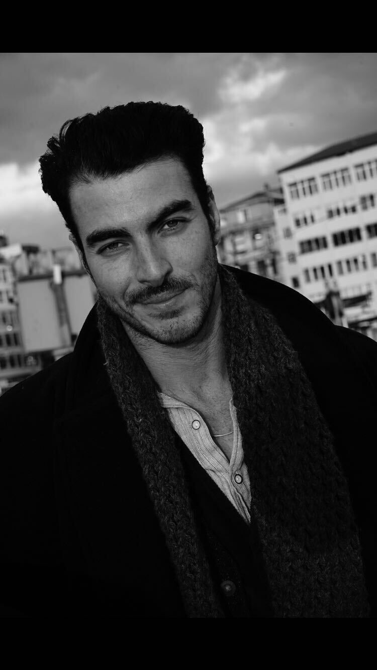  34689286  Gui Fedrizzi, 33 ,    