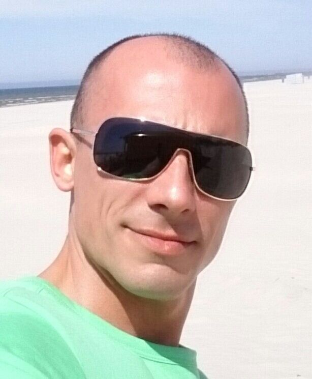  9973966  Nikolaj, 39 ,    