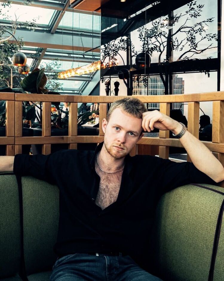  51315626  , 20 ,    -