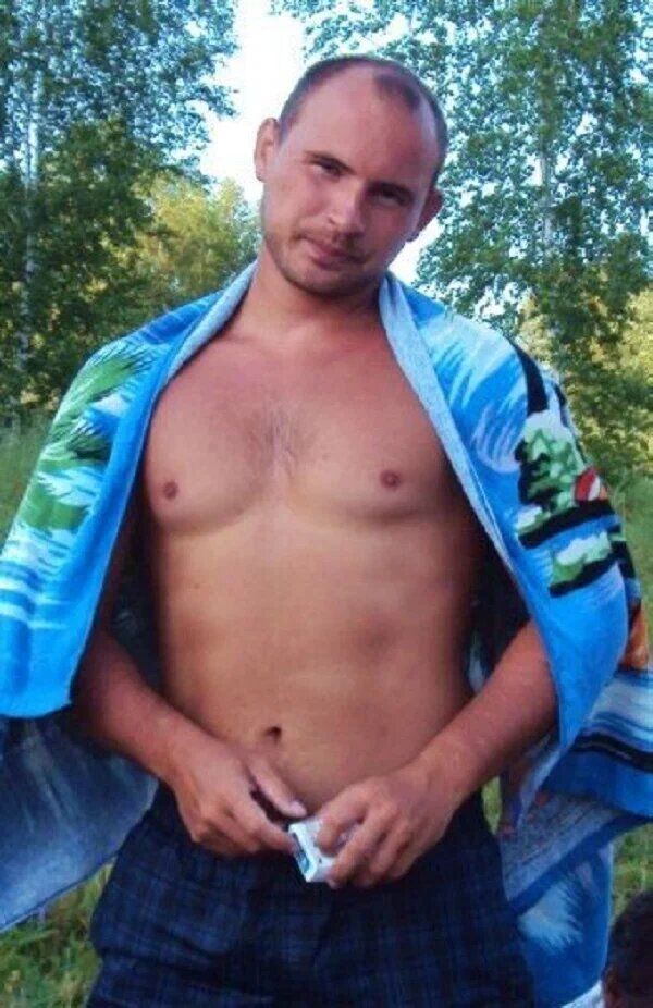  ,   Anton, 37 ,   ,   