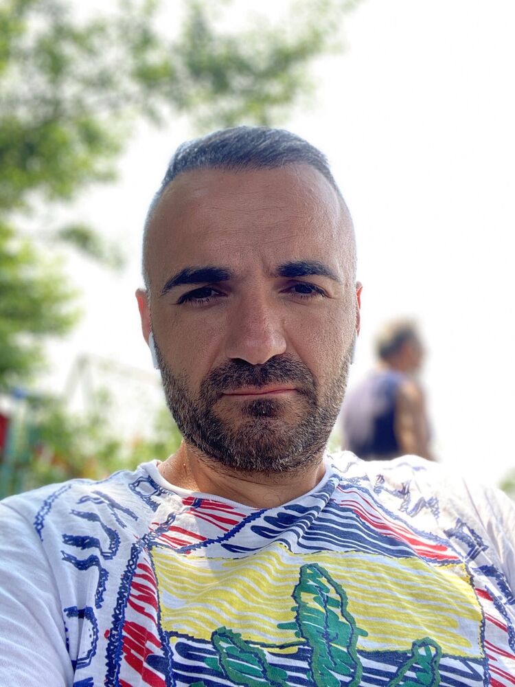  37318126  Erkan, 37 ,    -