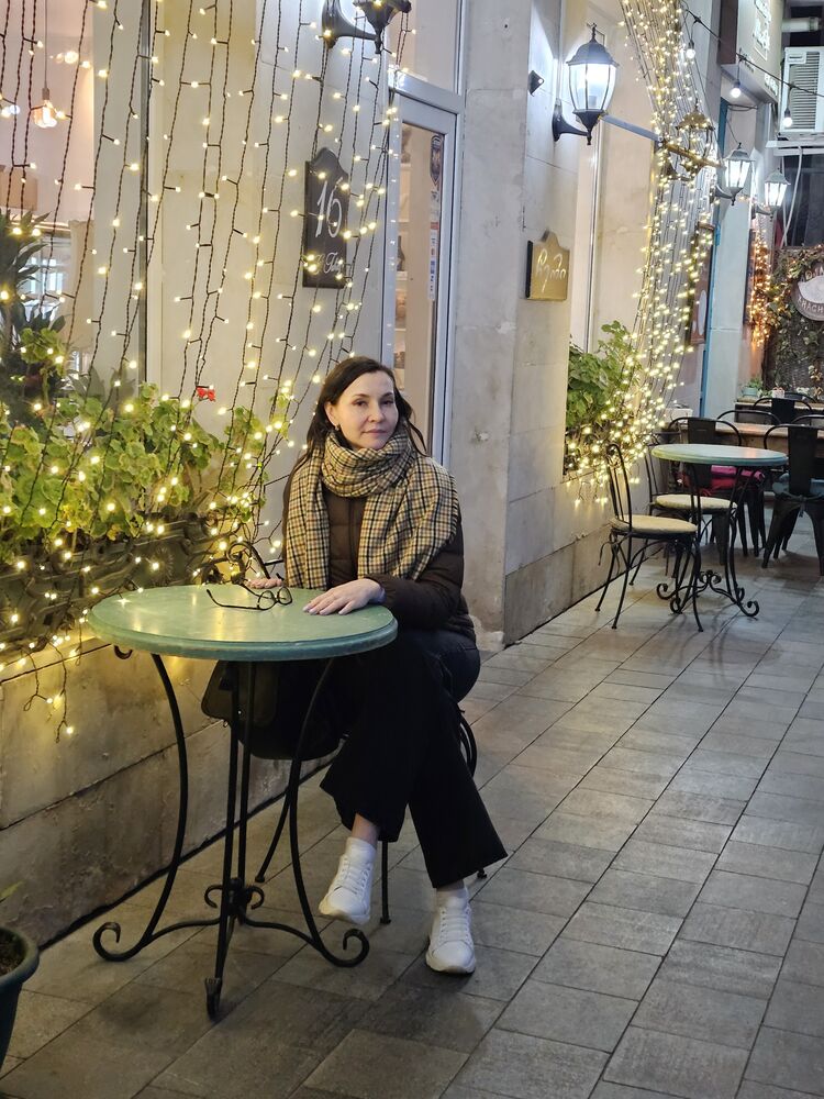 ,   Anna, 46 ,   c 