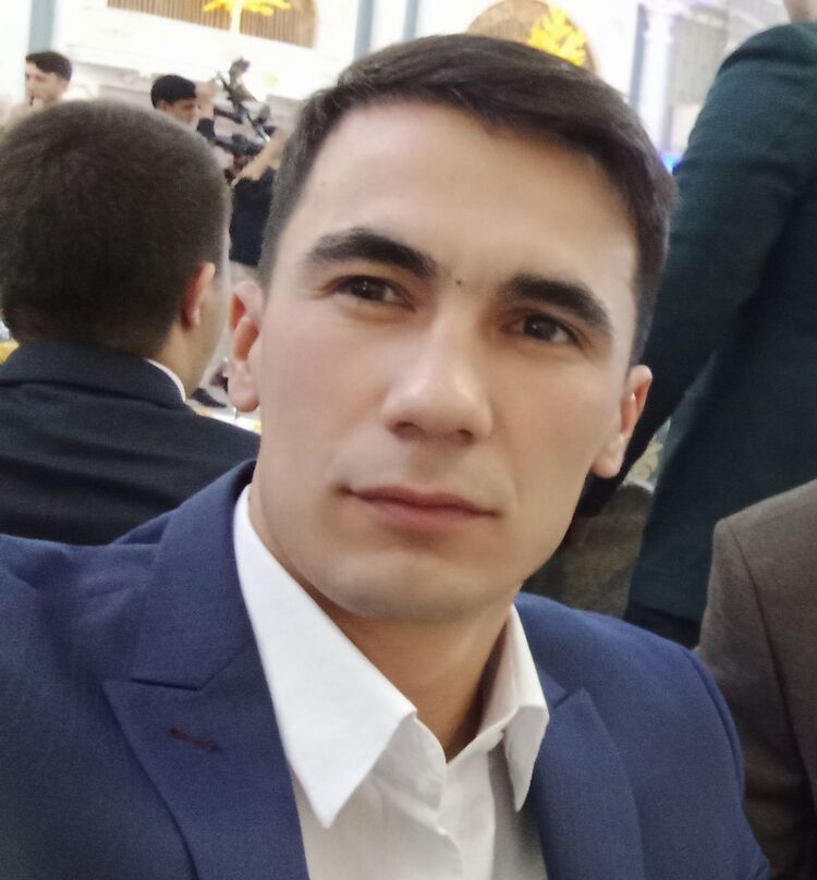  41489636  Eziz, 27 ,    