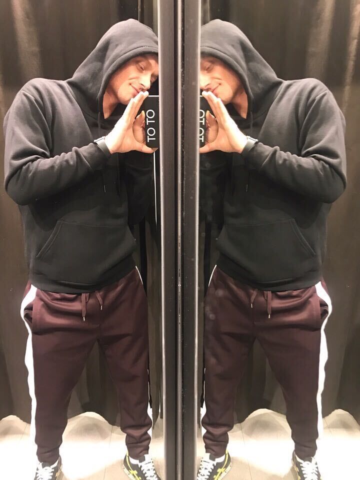  44614036  , 34 ,    