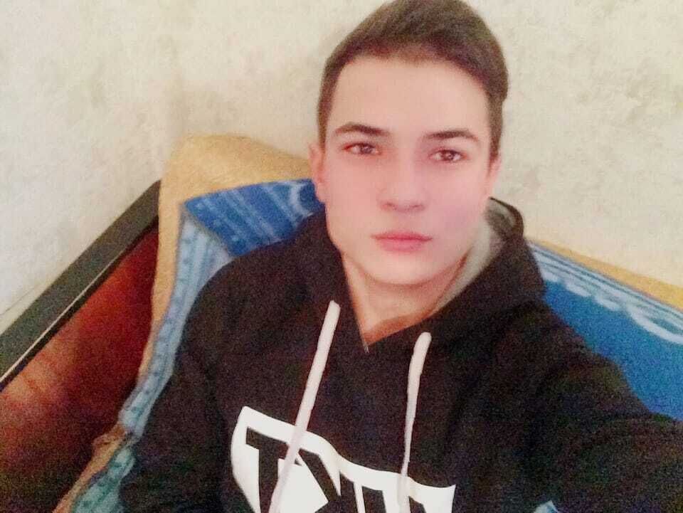  53432296  , 27 ,    