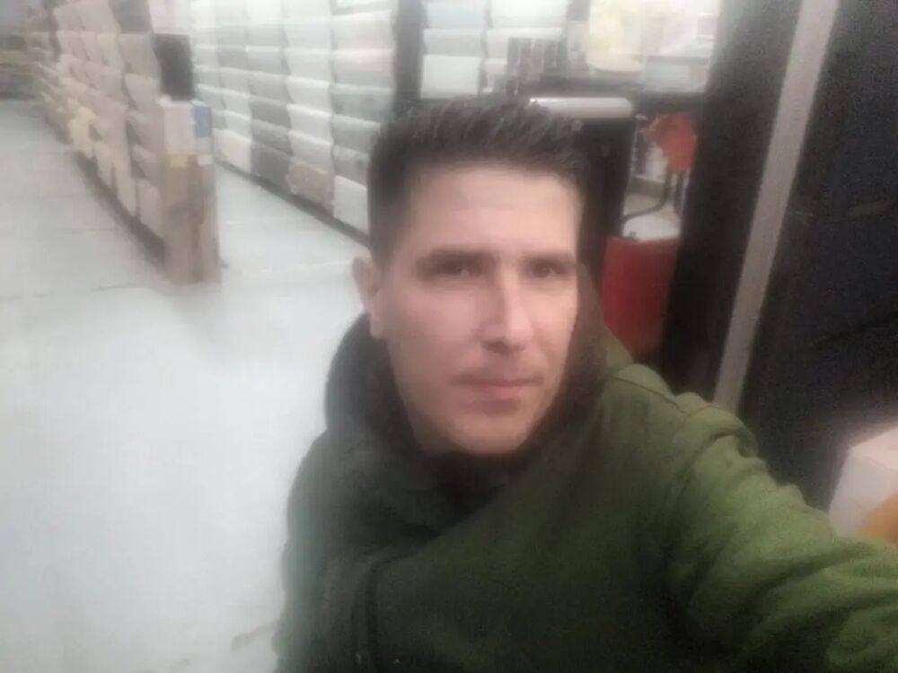  40841356  , 33 ,    