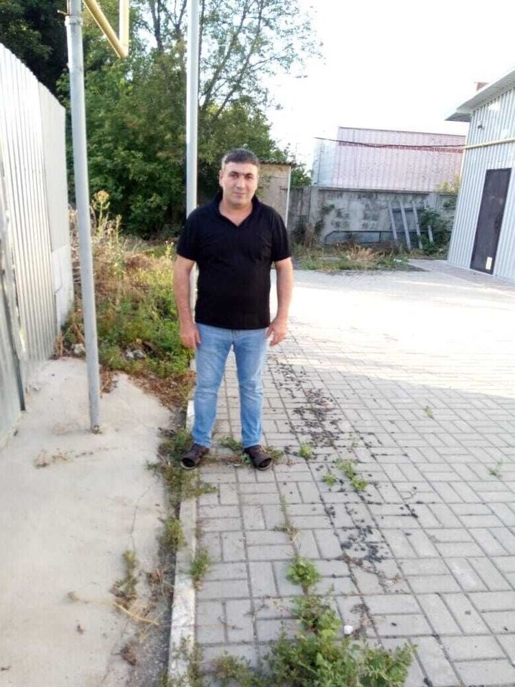  34336636  Elkhan, 47 ,    