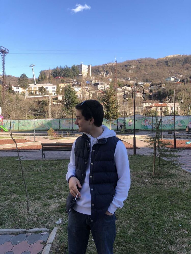  ,   Beno, 19 ,   ,   