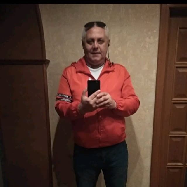  54740126  Vladislav, 57 ,    