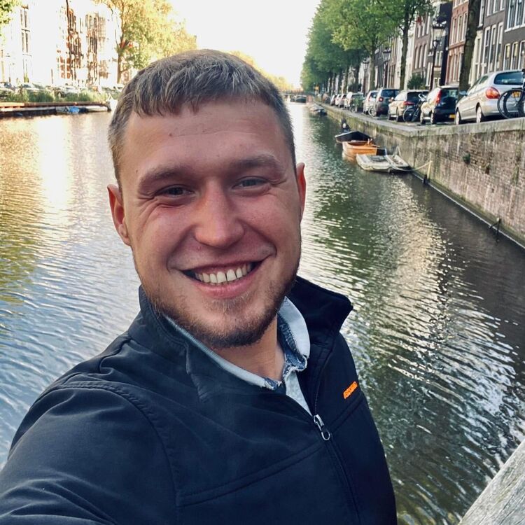 50005616  Artem, 30 ,    Franeker