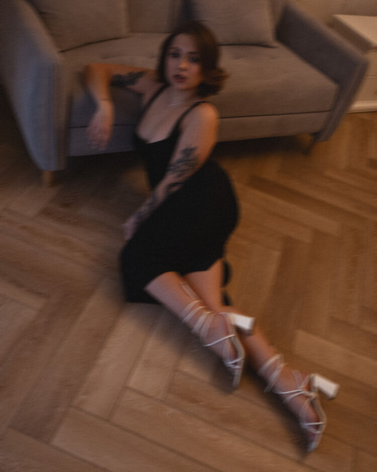  49353546  , 23 ,    