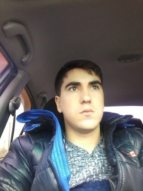  15222646  Igor, 31 ,    