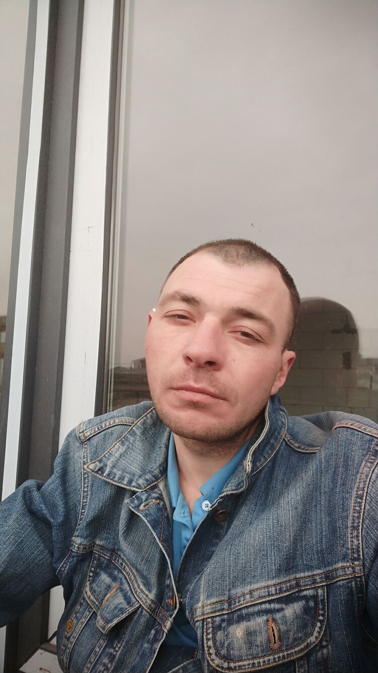  42180936   , 39 ,    --