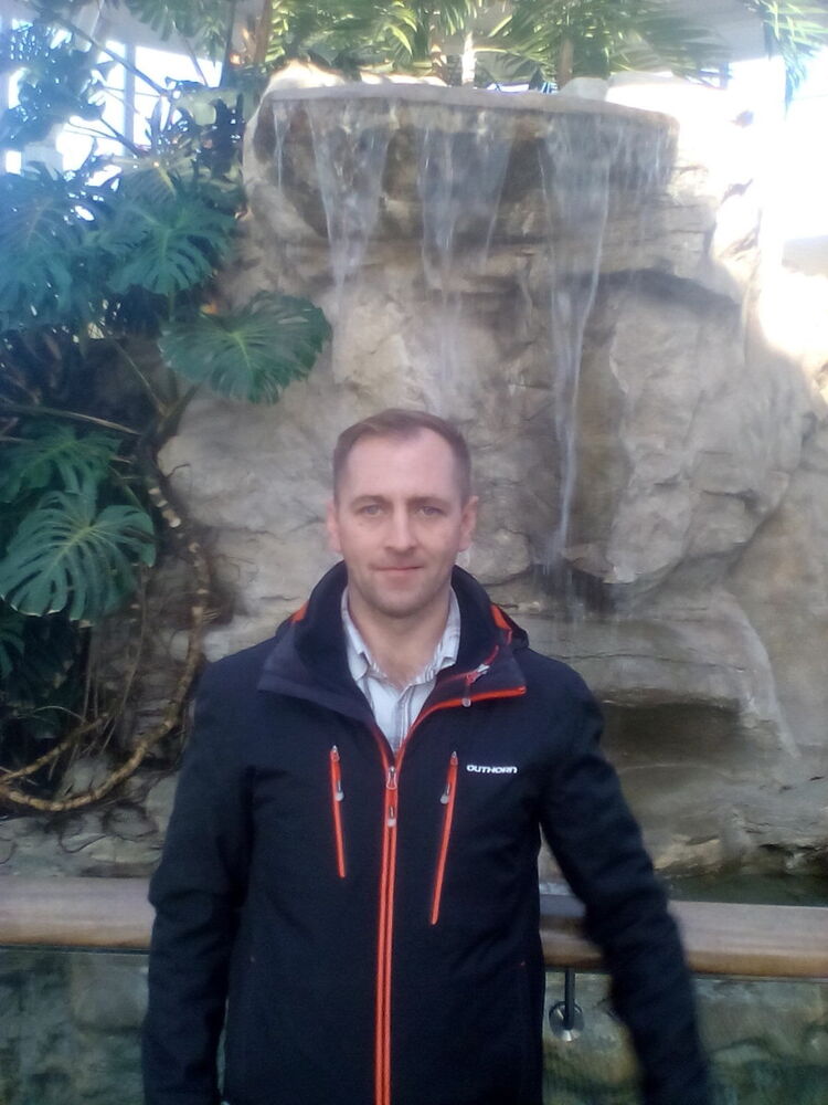   ,   ALEX, 48 ,  