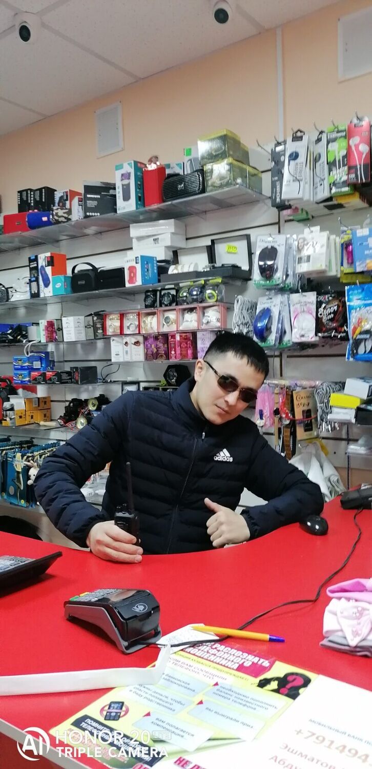  33338746  Ilkhom, 29 ,    -