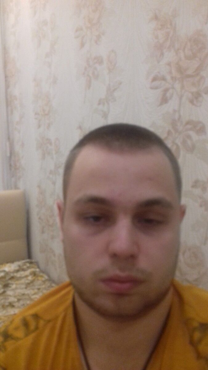  18482616  Mark, 28 ,    