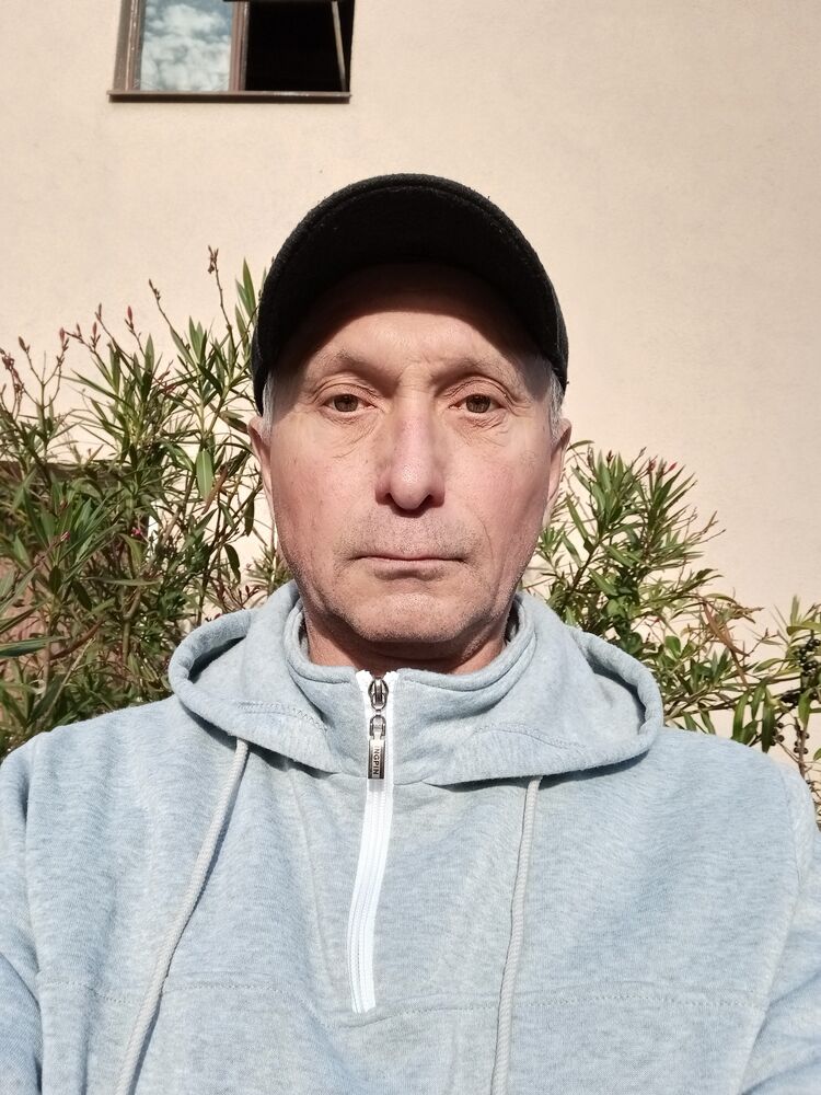  47431236  Vitalii, 53 ,    Pszczolki