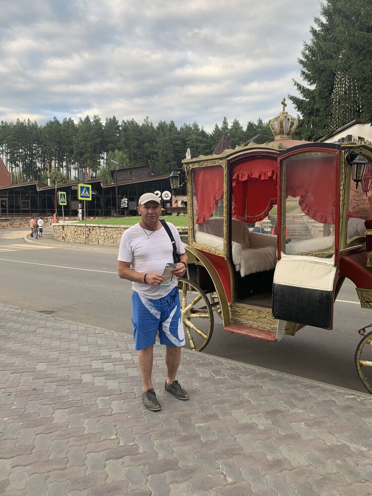  ,   Andrej, 49 ,     , c , 