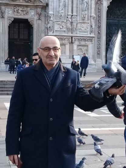  48681486  Artur, 56 ,    