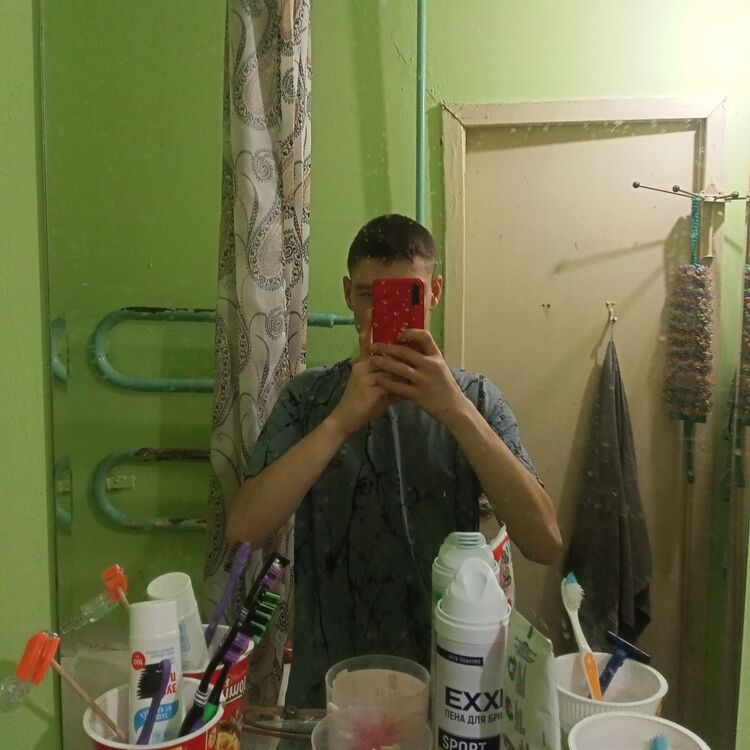 ,   Vladislav, 26 ,   ,   