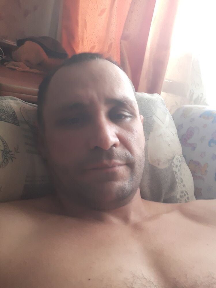  18932406  ˸, 42 ,    --