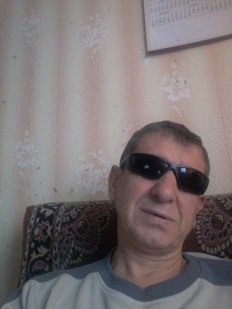  26801896  Aleks, 53 ,    
