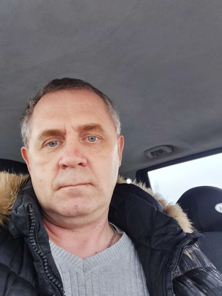  18843866  Vadim, 54 ,    