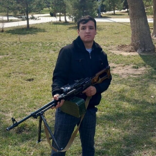  ,   Ruslan, 20 ,   ,   