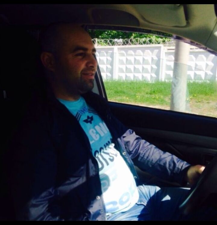  39835136  Shamil, 42 ,    