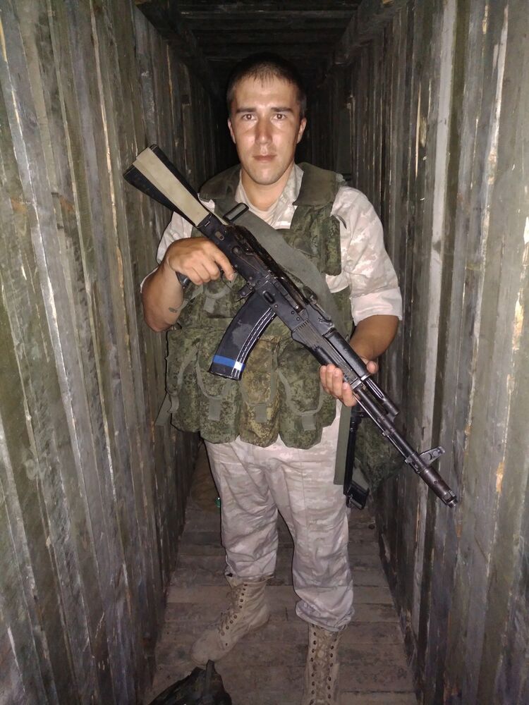  10131166  MAKS, 32 ,    -