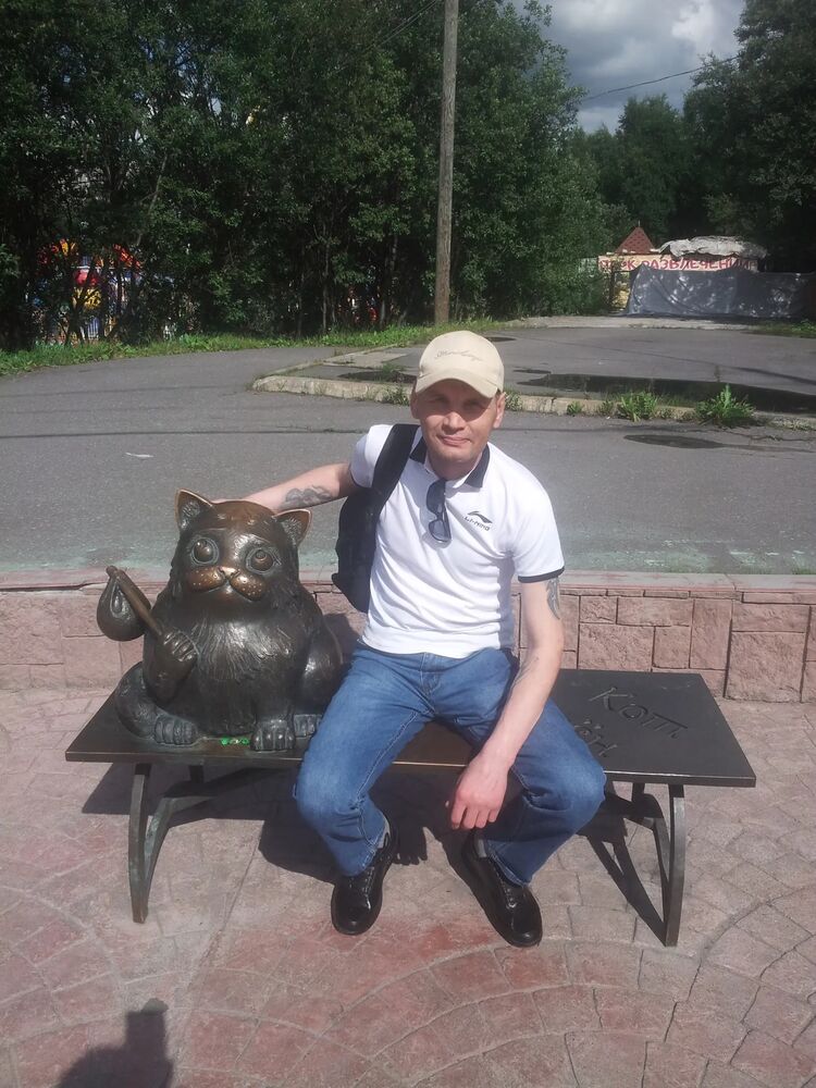  ,   Sergey, 48 ,   ,   
