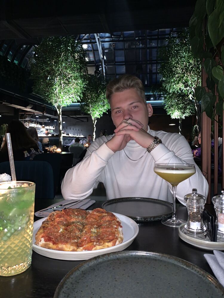 ���� 40270886 ����� �����, 22 ����, ���� ���������� � �����-����������