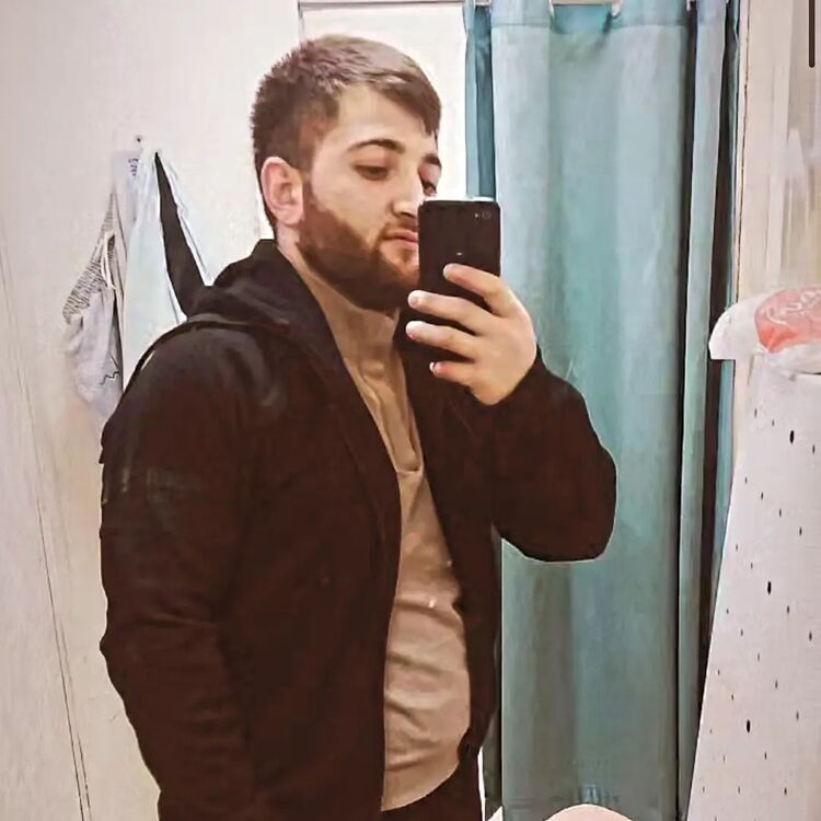  48479276  , 22 ,    