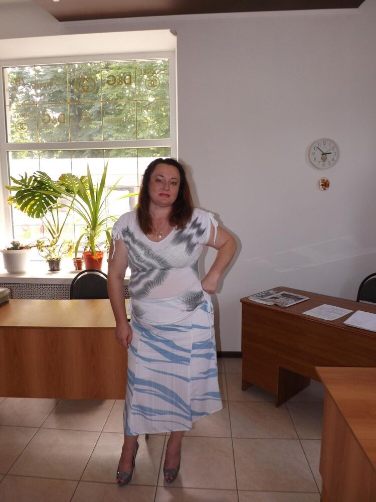  54303126  Meri, 45 ,    