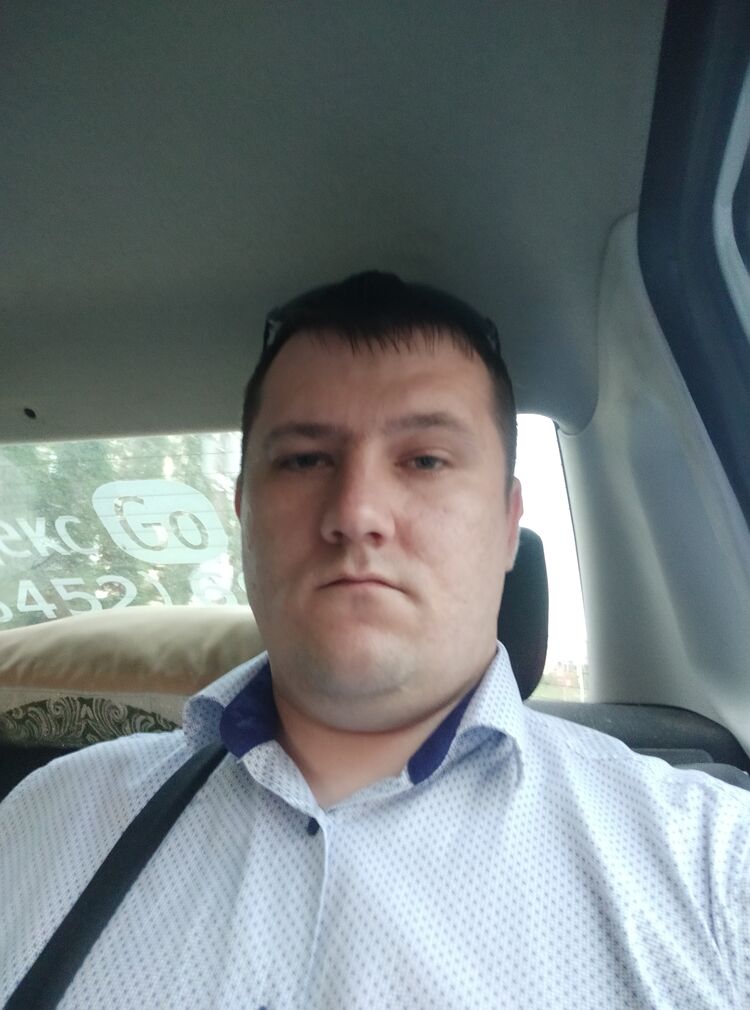  34499726  Mikhail, 34 ,    