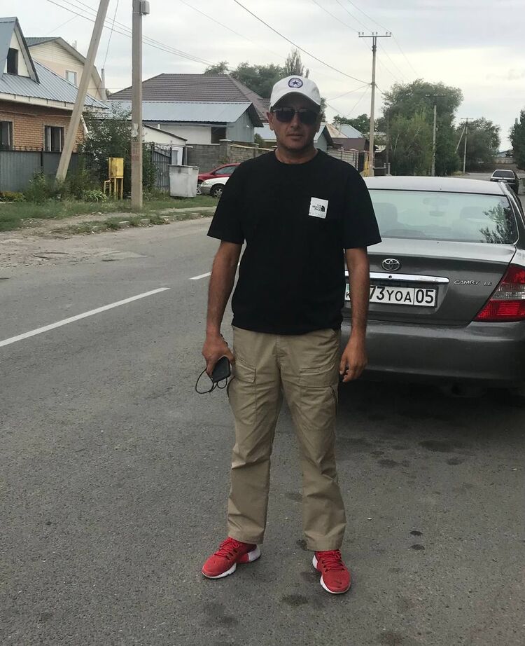  37568456  , 51 ,    
