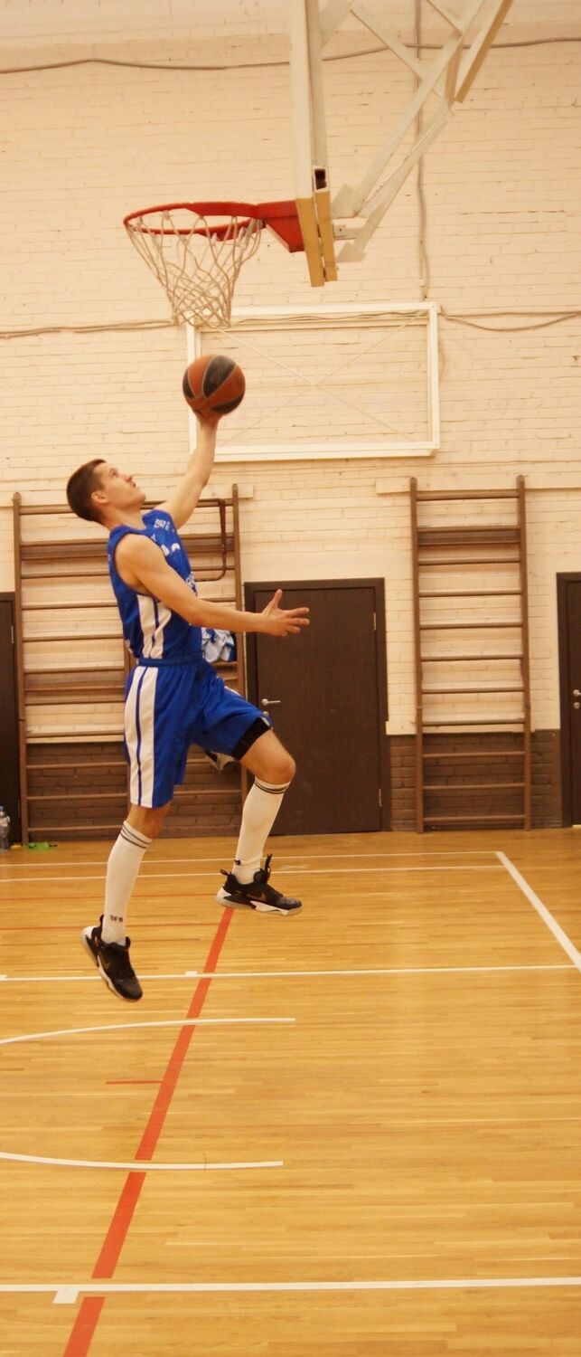  27024136  , 28 ,    -