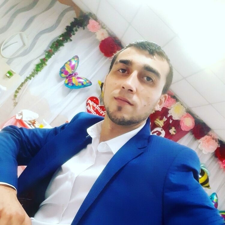  20870256  Vadim, 30 ,    
